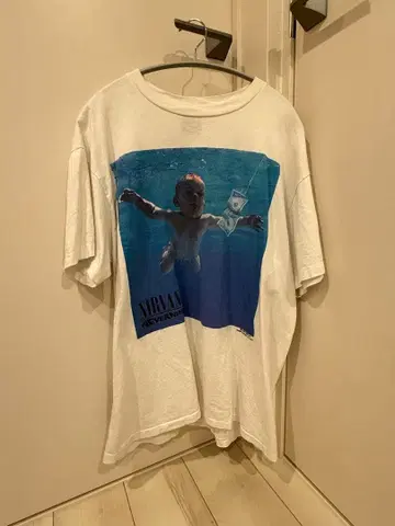 NIRVANA 티셔츠 XL