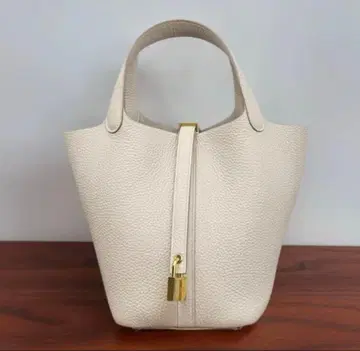 핸드백 가죽 가방 천연 가죽 버킷백 열쇠 참