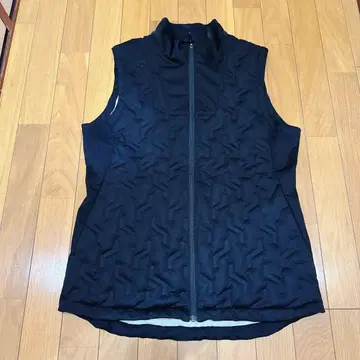 [ 새상품급 ] DESCENTE 데상트 블랙 퀼팅 다운 베스트