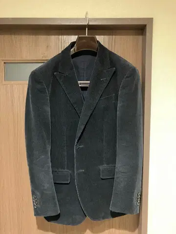 MORLES 코듀로이 싱글 2버튼 자켓 (피크드 라펠) M 사이즈