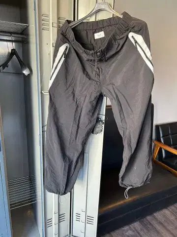 Iasof 나일론 팬츠 2