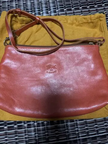 일비종떼 숄더백