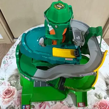 토미카 두 개의 코스를 왔다 갔다! 트윈 코스 산길 드라이브