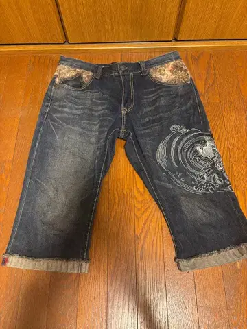 일본풍 패턴 파도와 잉어 자수 데님 숏팬츠