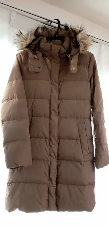 유니클로 여성용 M 퍼 후드 다운 자켓 다운 80% 브라운