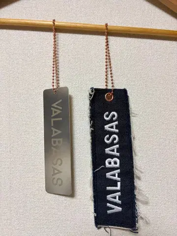 VALABASAS 메탈 데님 택 세트