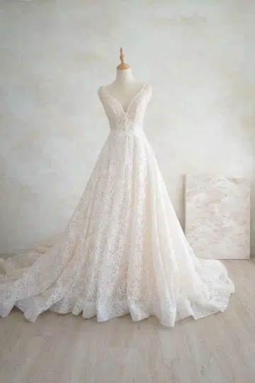 웨딩 드레스 아이보리 레이스 A라인