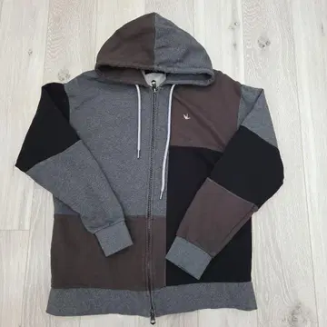 우노피우노우과레토레 후드티