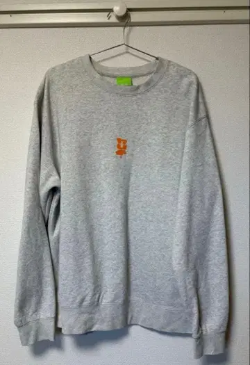 HUF 그레이 맨투맨 L