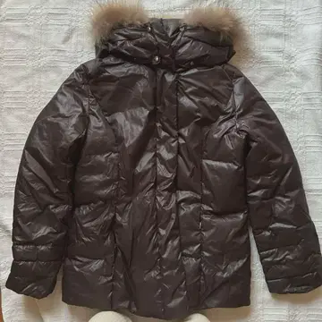 아인슈리트 다크 브라운 다운 자켓 후드 부착