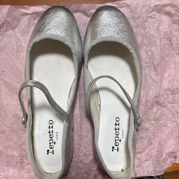 Repetto 실버 플랫슈즈 37