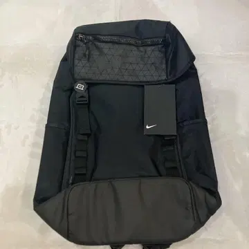 [ 미사용품 ] NIKE 나이키 백팩 34L 블랙