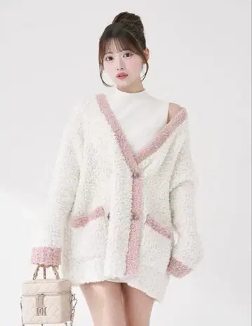 다리치 팬톤 니트 앙상블