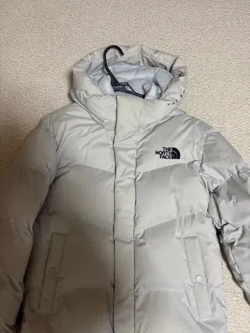 THE NORTH FACE 다운 자켓 라이트 그레이