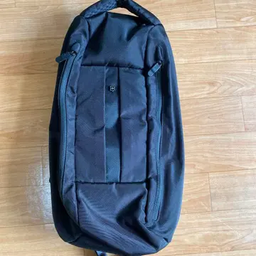 Victorinox 빅토리녹스 블랙 숄더백