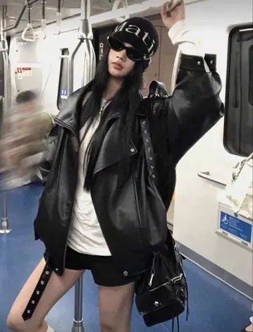 블랙 가죽 라이더 자켓