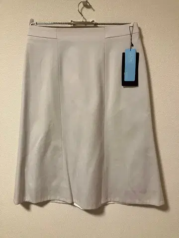 택 포함 새상품 리플렉트 소프트 플레어 스커트 타쿠미 자켓용