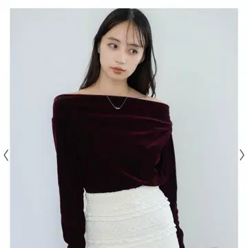 NOELA 벨로아 드레이프 상의