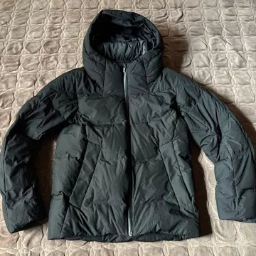 UNIQLO 심리스 다운