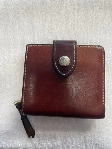 Ryu 브라운 가죽 접이식 지갑