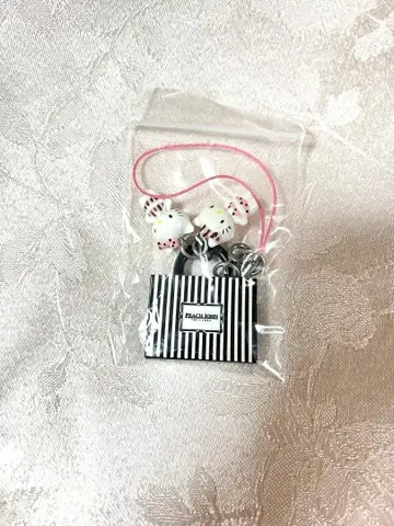 [ 미사용 ] 헬로키티 PEACH JOHN 가챠