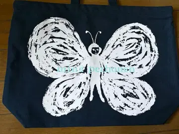 새상품 mina perhonen 30주년 기념 토트백입니다