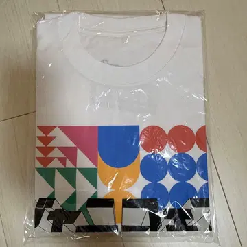 쟈니페스 굿즈 T셔츠와 타월 세트