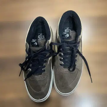 Vans 하프캡 브라운 스니커즈