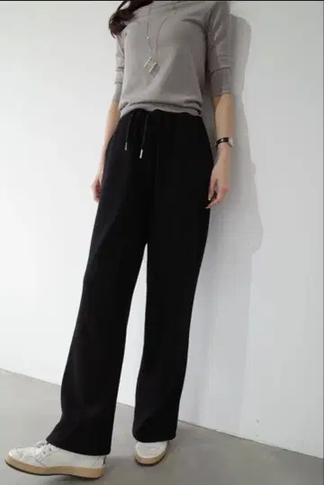 미사용 새상품 [ I'm 아이엠 ] 더블 웜 스트레이트 팬츠 블랙 화이트