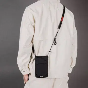 topologie 스마트폰 숄더백 블랙