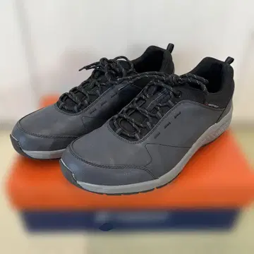 moonstar 블랙 스니커즈 4E