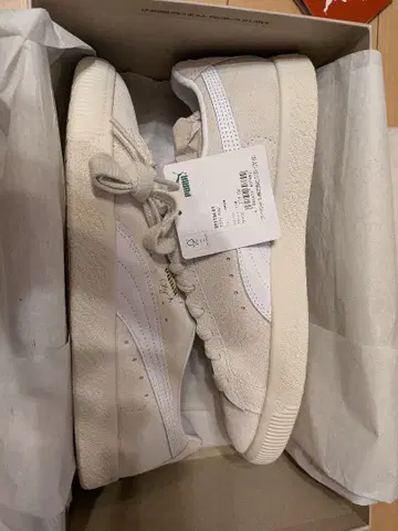 [ 가격 인하 ] PUMA Clyde Premium 화이트 스니커즈