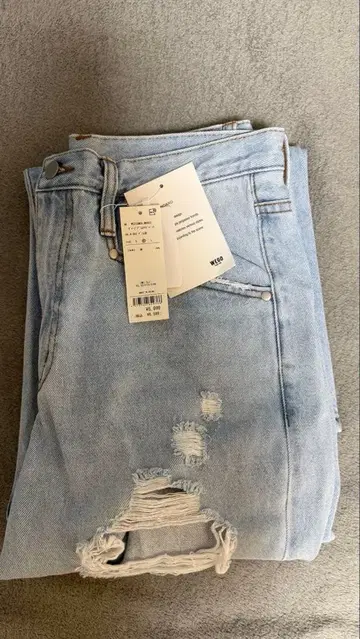 데미지 라이트 블루 데님