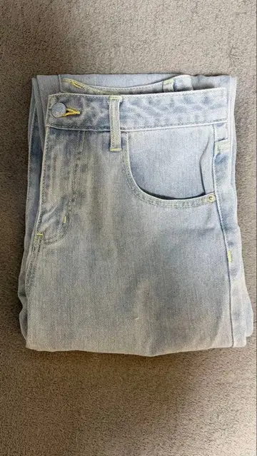 라이트 블루 데님