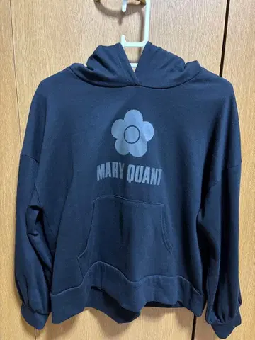 MARY QUANT 데이지 퍼프 슬리브 후드티
