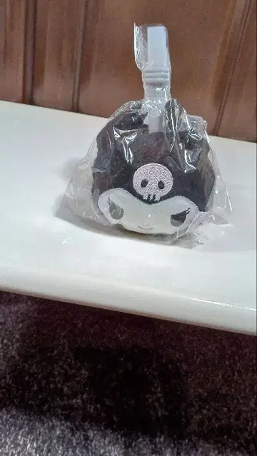 쿠로미 짱 이어미 캐릭터 굿즈 블랙 (귀도리)