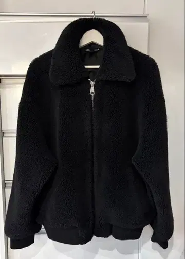 ZARA 보아 자켓 블랙