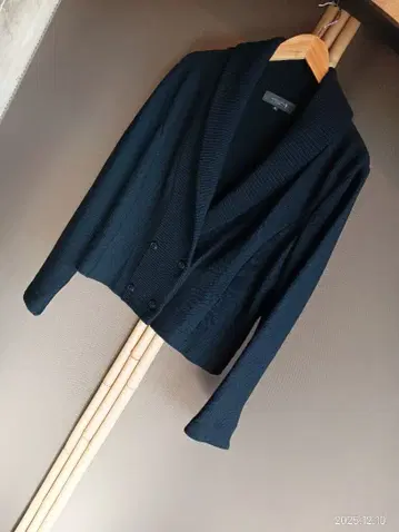 새상품급!! MACKINTOSH LONDON 블랙 가디건