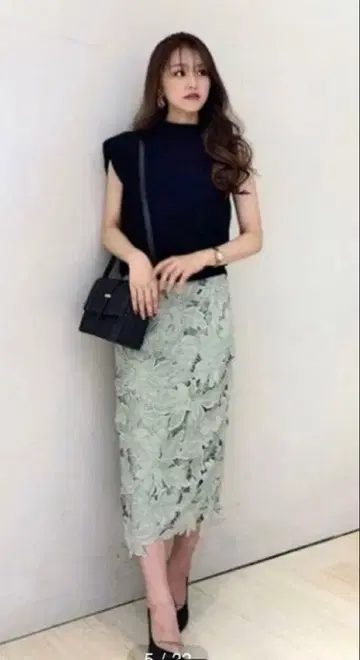 모티브 케미컬 레이스 저스트 허리 스커트