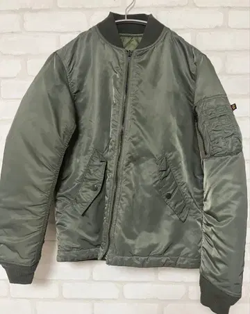 ALPHA 리버서블 MA-1 퀼팅