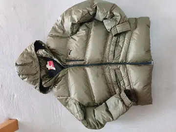 푸마 올리브색 다운 자켓