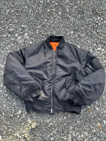 MA-1 밀리터리 블랙 아메카지