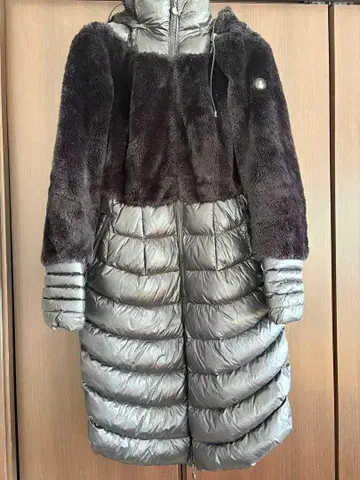 새상품급 클리닝 완료 롱 다운 자켓 후드 부착 블랙