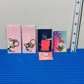 NiziU 키링 핀즈 세트