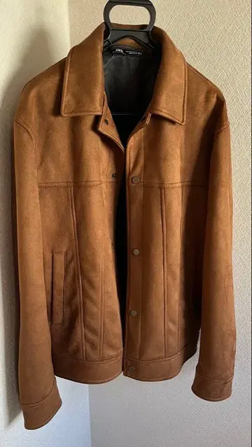 ZARA 스웨이드 자켓