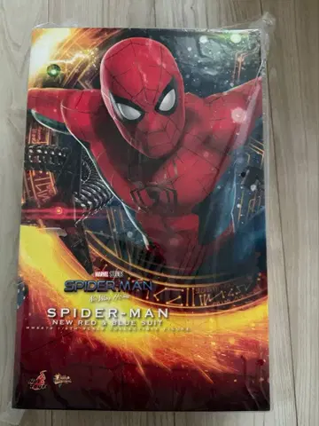 핫토이즈 스파이더맨 뉴 레드&블루 슈트 노 웨이 홈