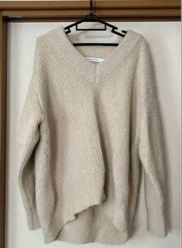 아메리칸 홀릭 니트 모어얀 편직 V넥 니트 풀오버