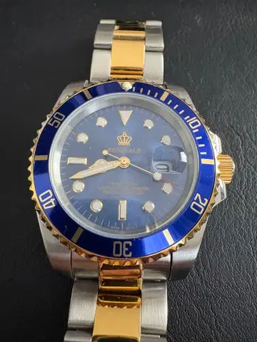 REINALD 파랑 다이얼 시계