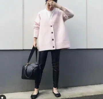 uncrave 앙크레이브 메리노울 니트 가디건