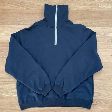 BLUE LAKE MARKET 하프 지퍼 맨투맨